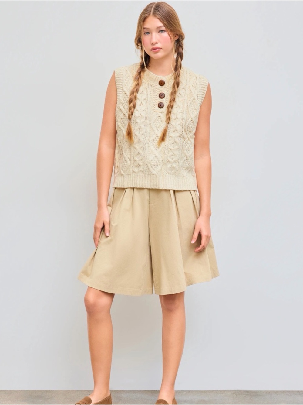 Cider Cable Knit Wool-Blend Round Neckline Vest